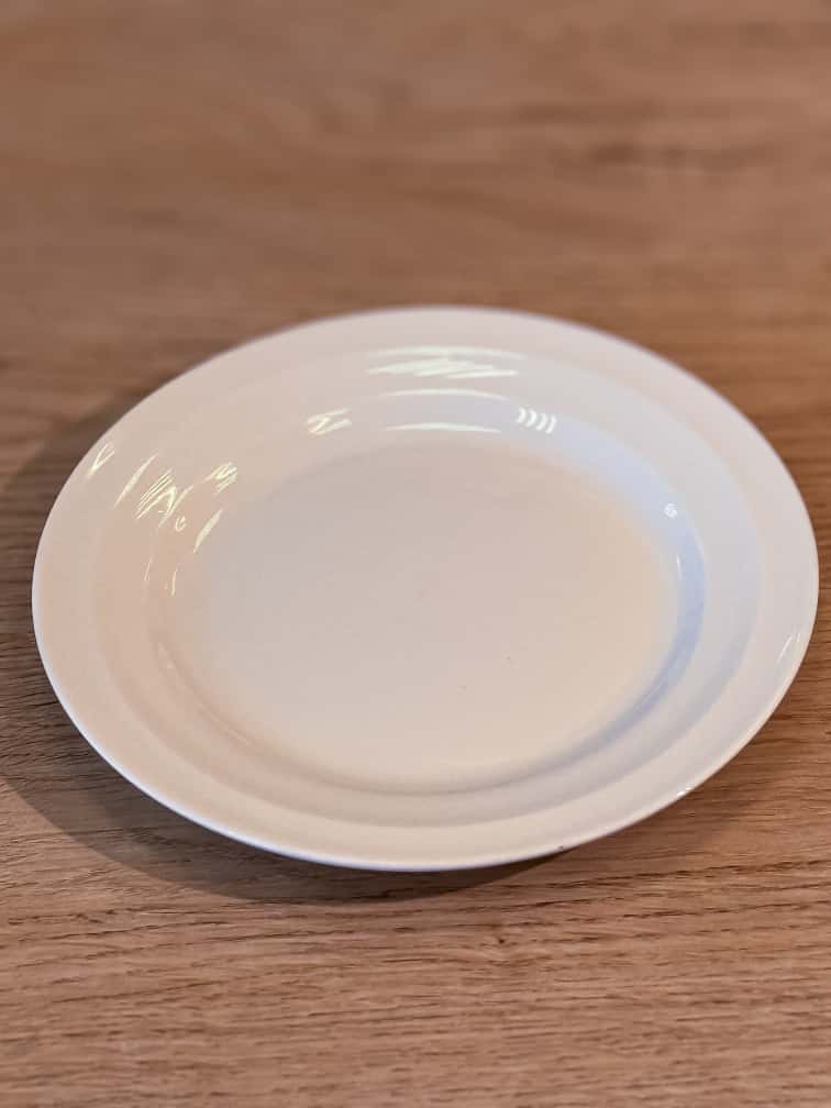 صحن ابيض A082